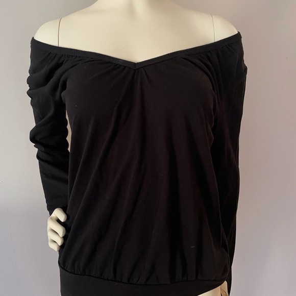 Top - Picture 3 of 12